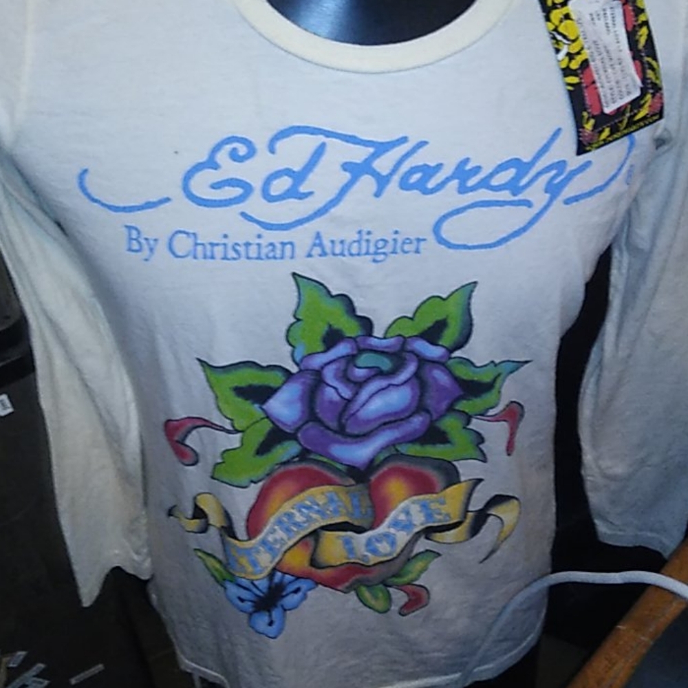 Long sleeve t shirt